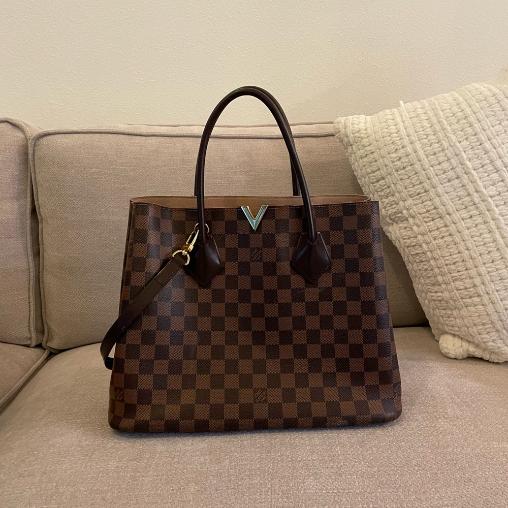 Louis Vuitton Damier Ebene Canvas Kensington V Bag